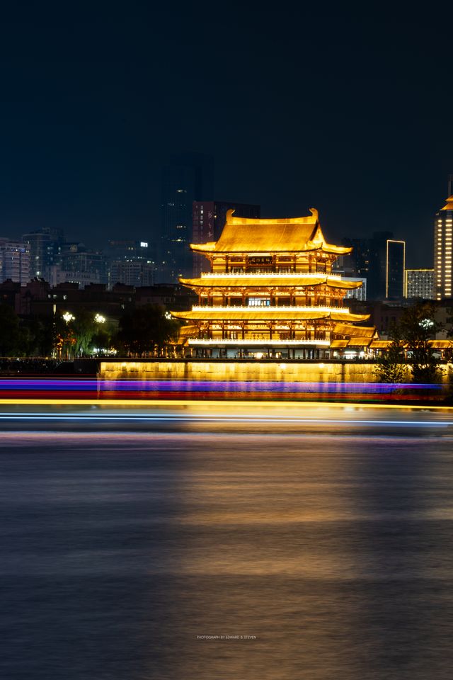 长沙橘子洲头杜甫江阁夜景